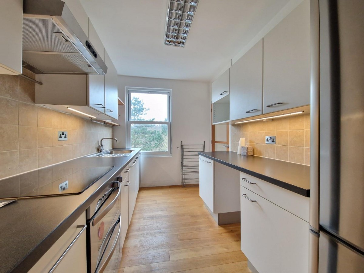 Valley Drive, Harrogate, HG2 0JJ