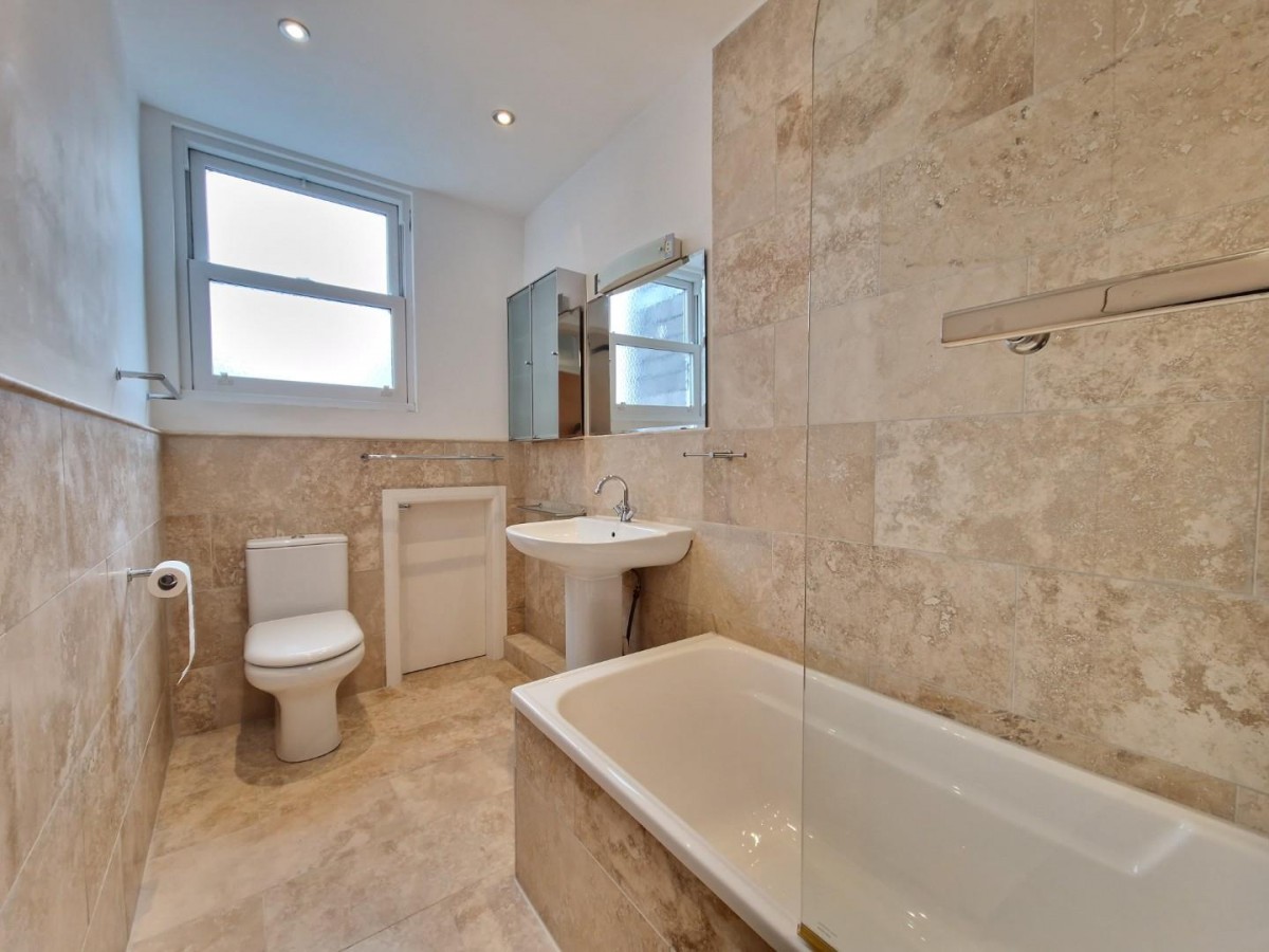 Valley Drive, Harrogate, HG2 0JJ