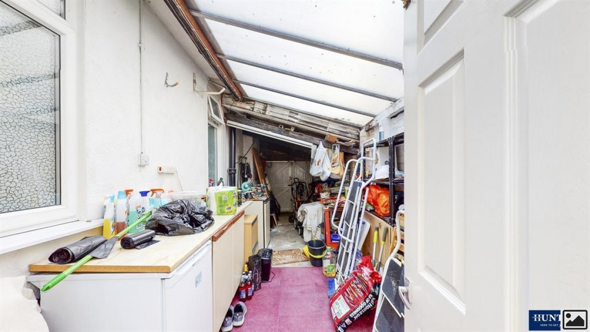 Chadwell Heath Lane, Romford, RM6