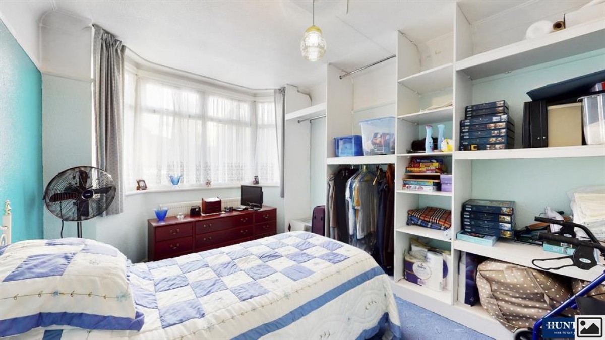 Chadwell Heath Lane, Romford, RM6