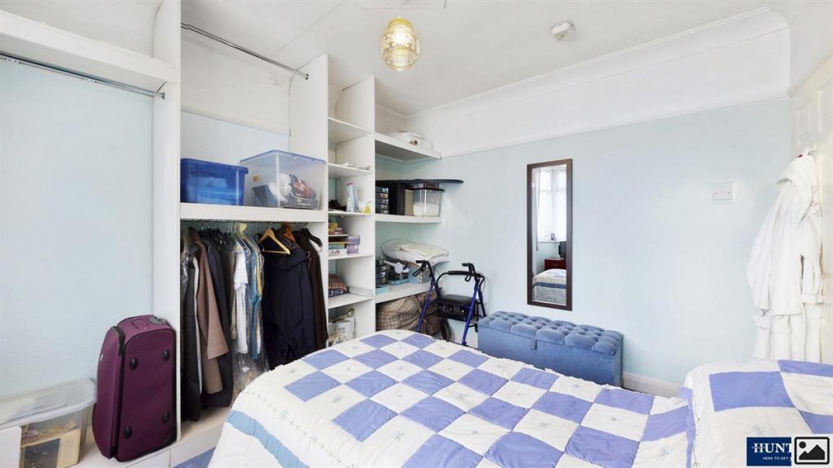 Chadwell Heath Lane, Romford, RM6