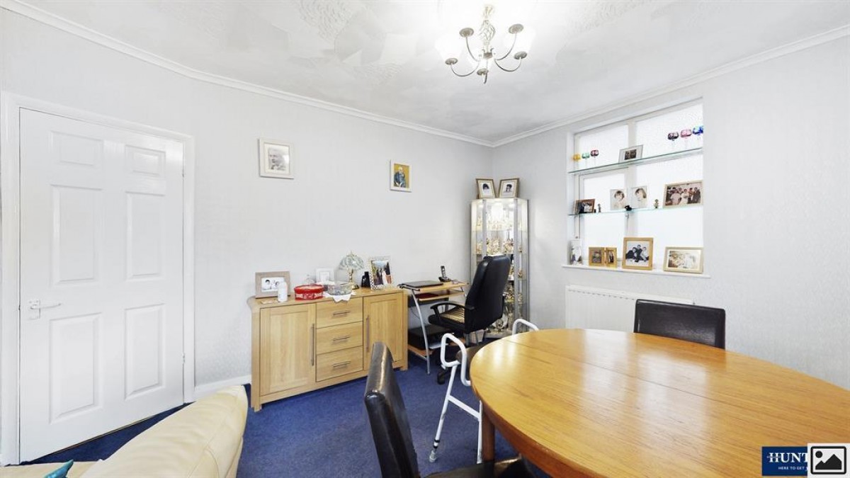 Chadwell Heath Lane, Romford, RM6