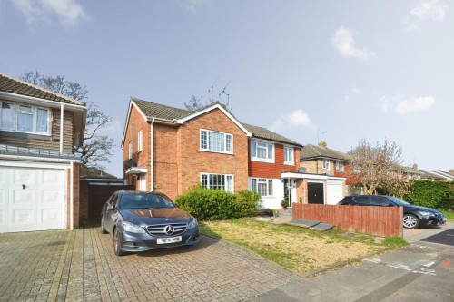 Quentin Road, Woodley