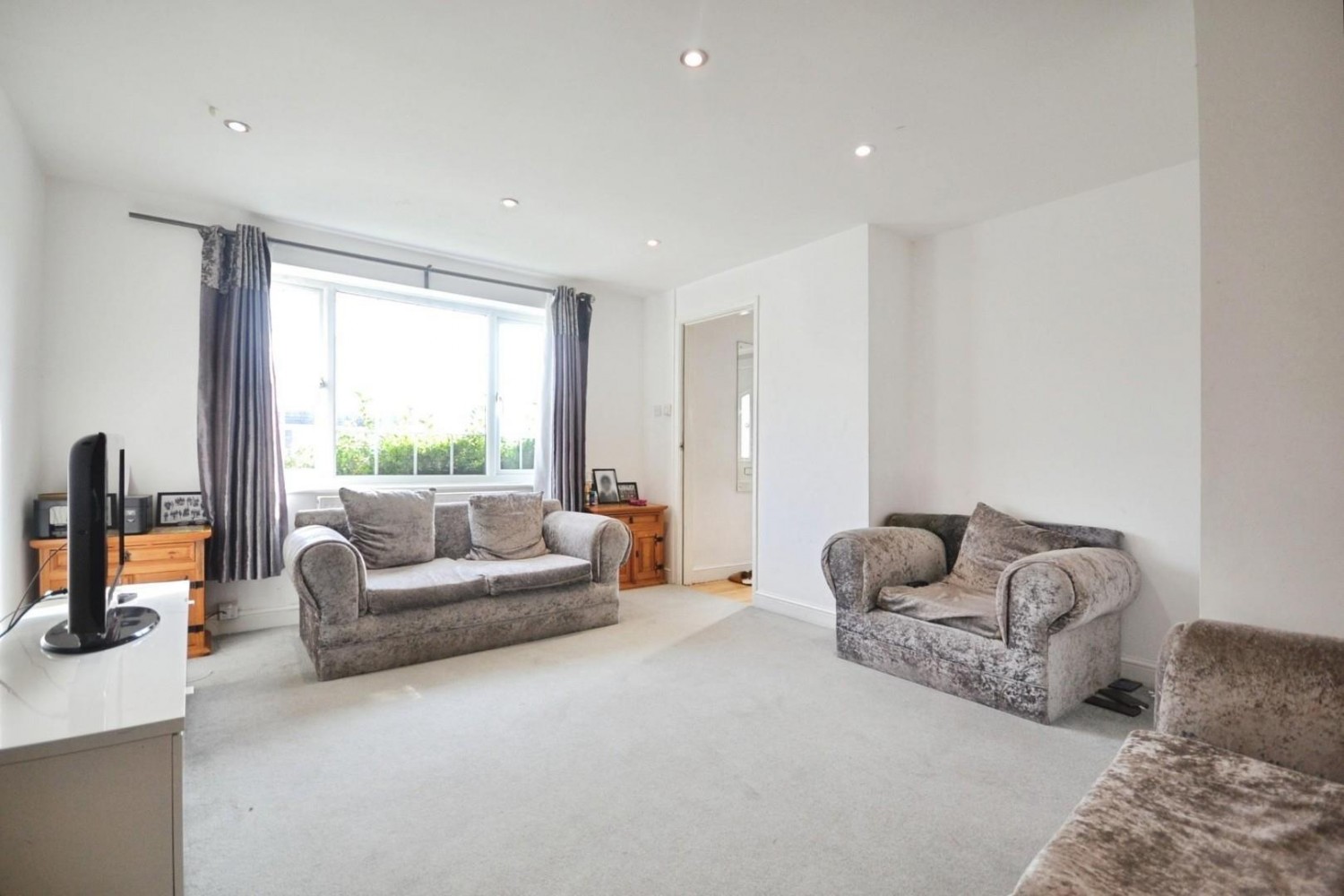 Quentin Road, Woodley