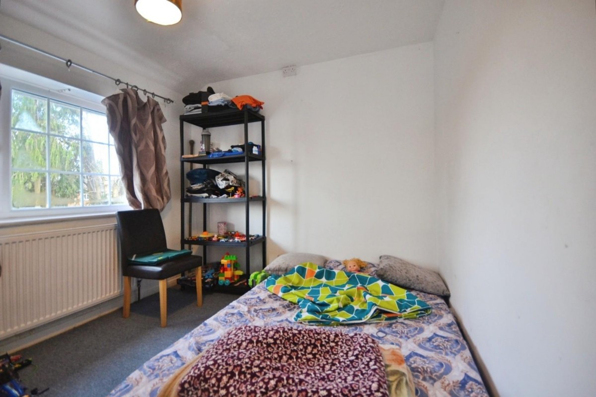 Quentin Road, Woodley