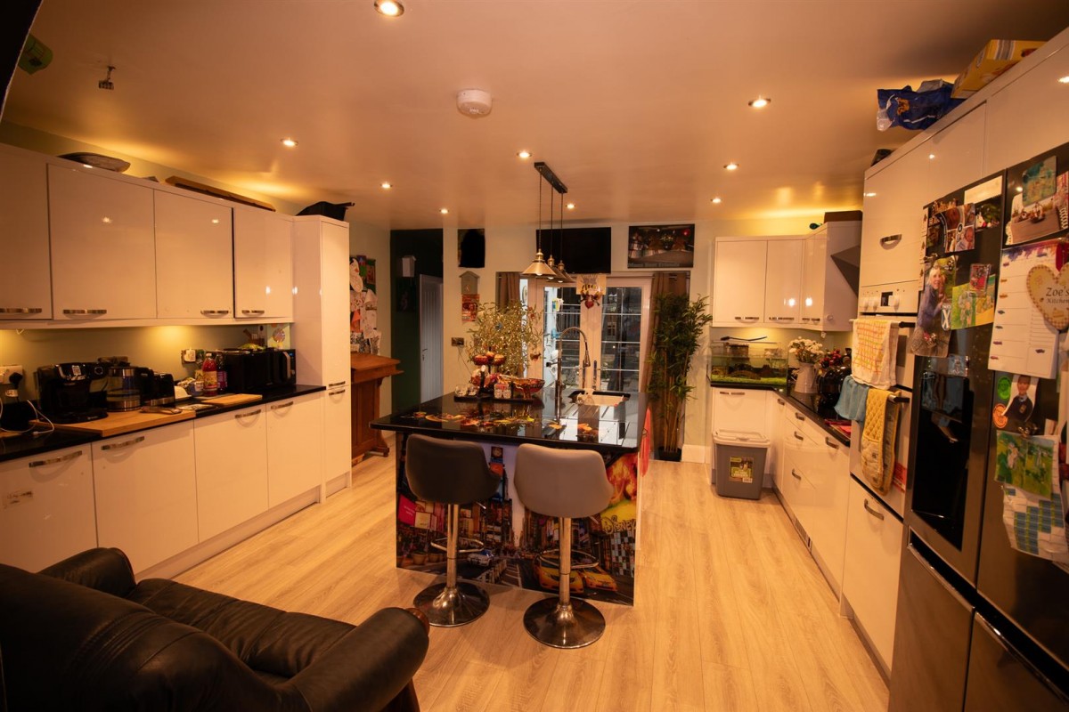 Lightwoods Road, Stourbridge, DY9 0TR