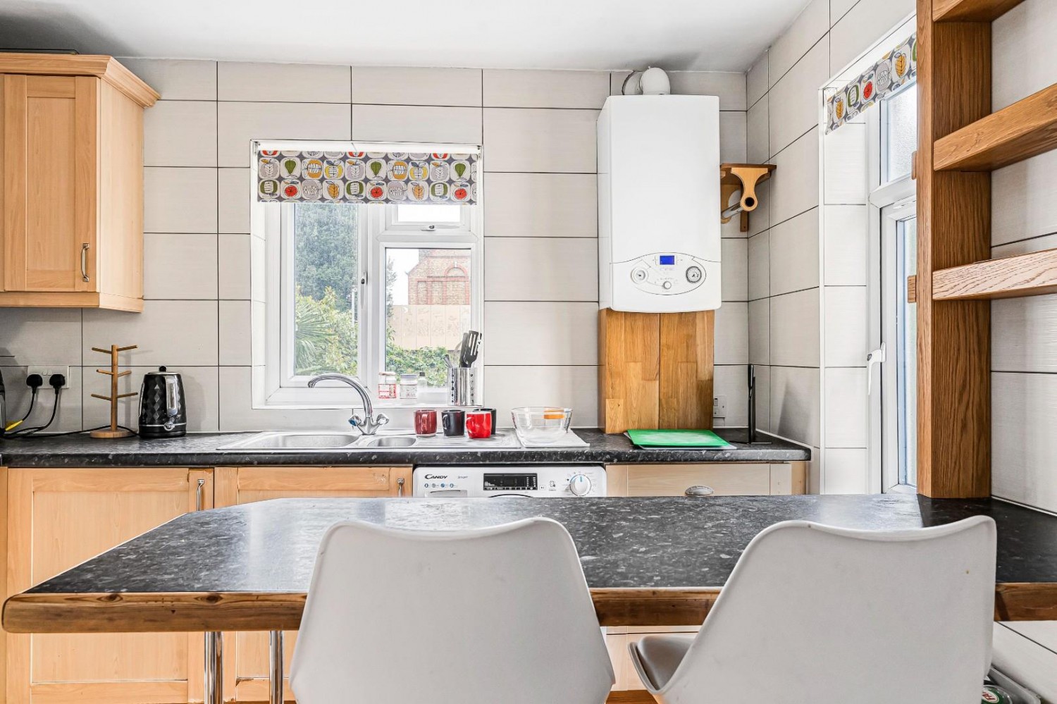 Warner Road, London, SE5