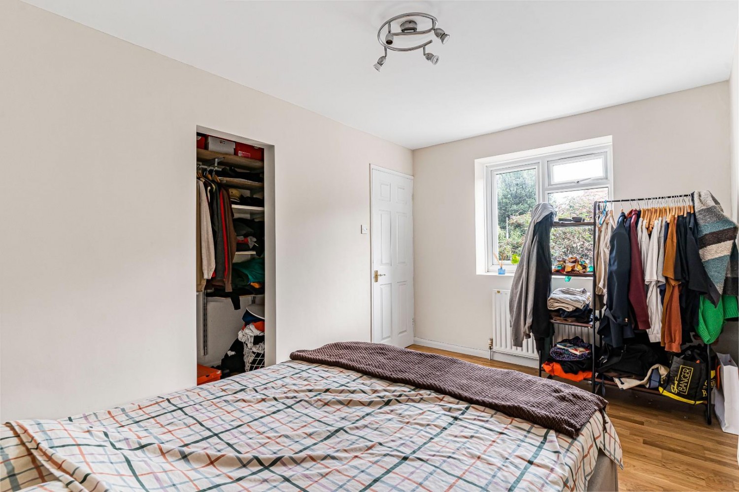 Warner Road, London, SE5