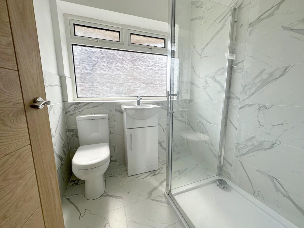 Emmott Drive, Rawdon