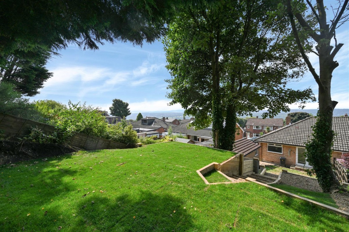 Emmott Drive, Rawdon