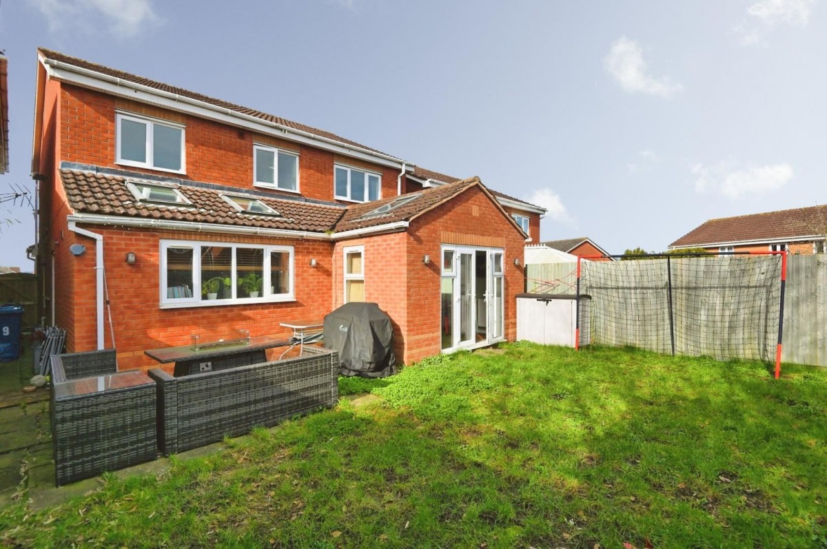 Petard Close, Two Gates, Tamworth