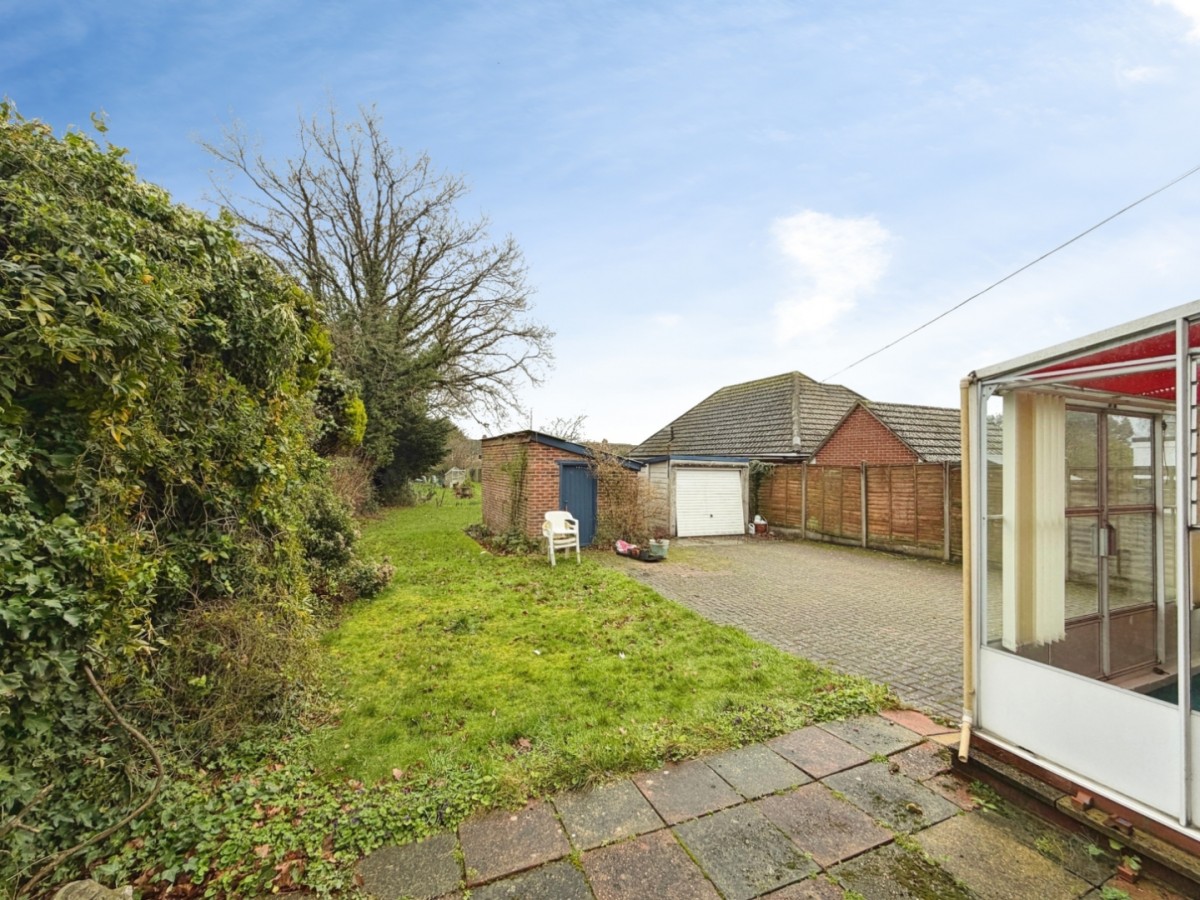 Kingsnorth Road, Ashford