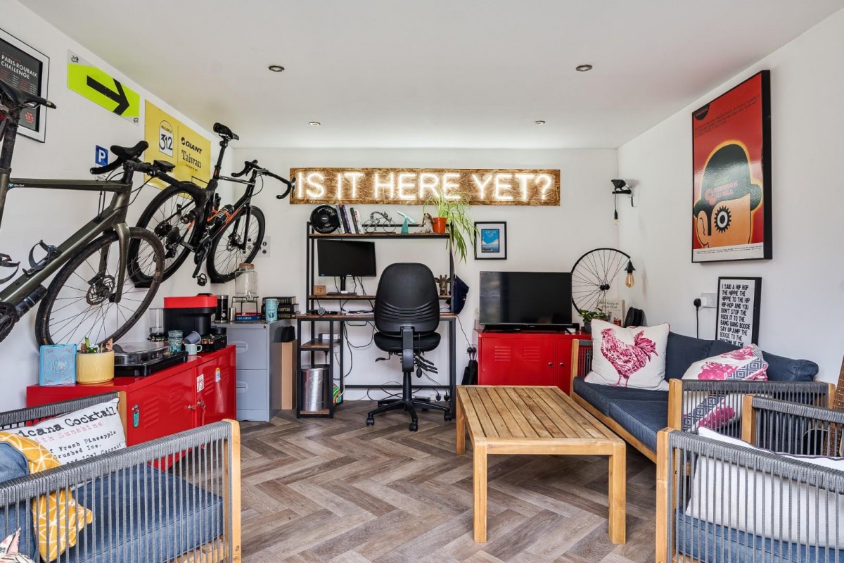 Birchfield Road, Redditch