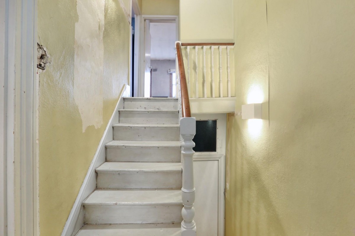 Valmar Road, London, SE5