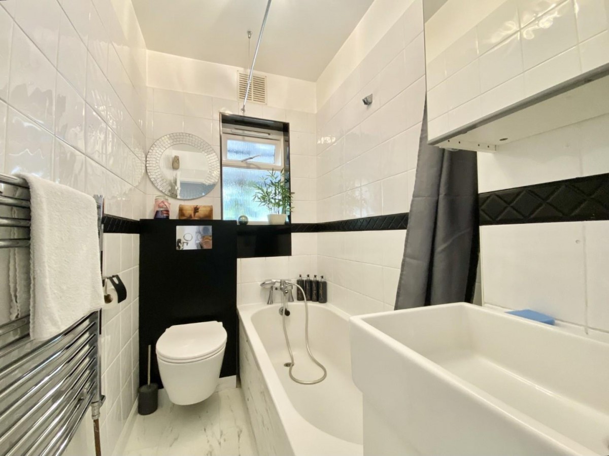 Barnard Gardens, Hayes