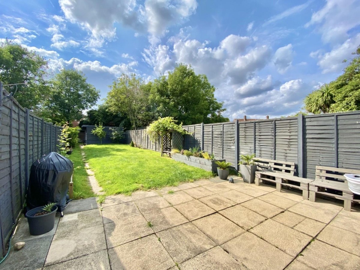 Barnard Gardens, Hayes