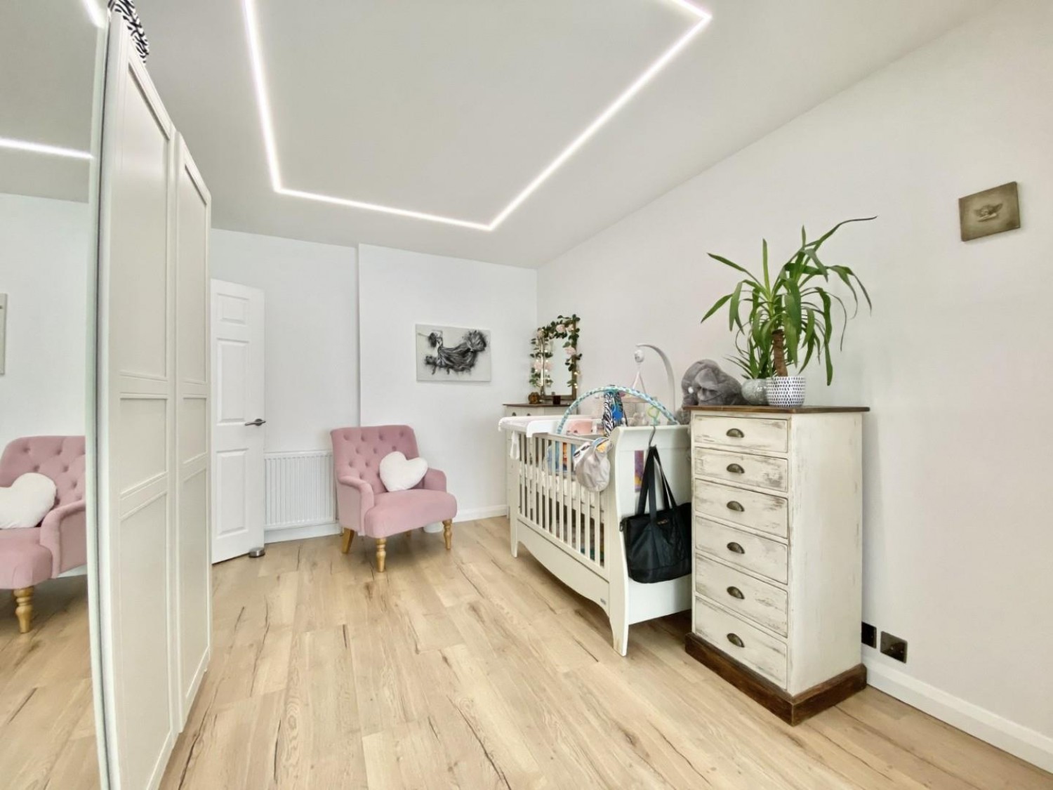 Barnard Gardens, Hayes