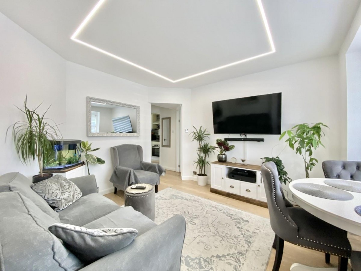 Barnard Gardens, Hayes