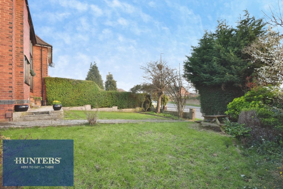 Station Road, Brimington, Chesterfield, S43 1LN