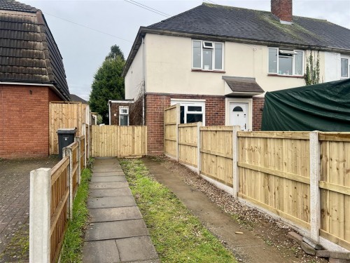 Woodhill Drive, Wombourne, Wolverhampton, WV5 0DN
