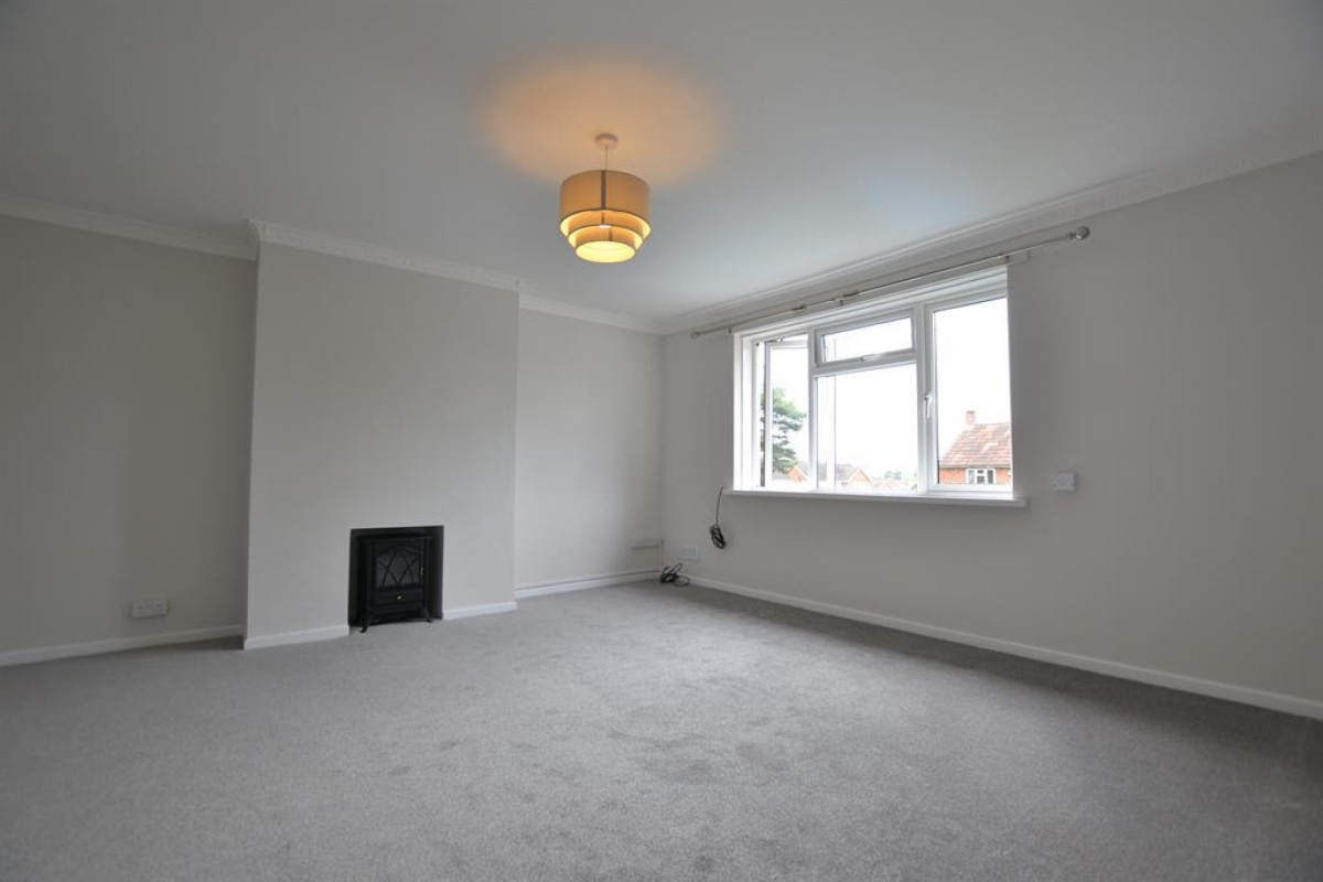 Woodhill Drive, Wombourne, Wolverhampton, WV5 0DN