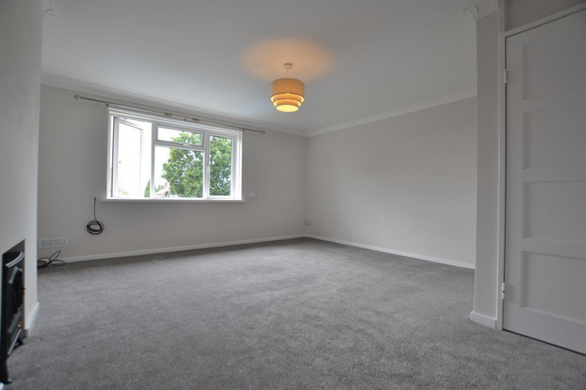 Woodhill Drive, Wombourne, Wolverhampton, WV5 0DN