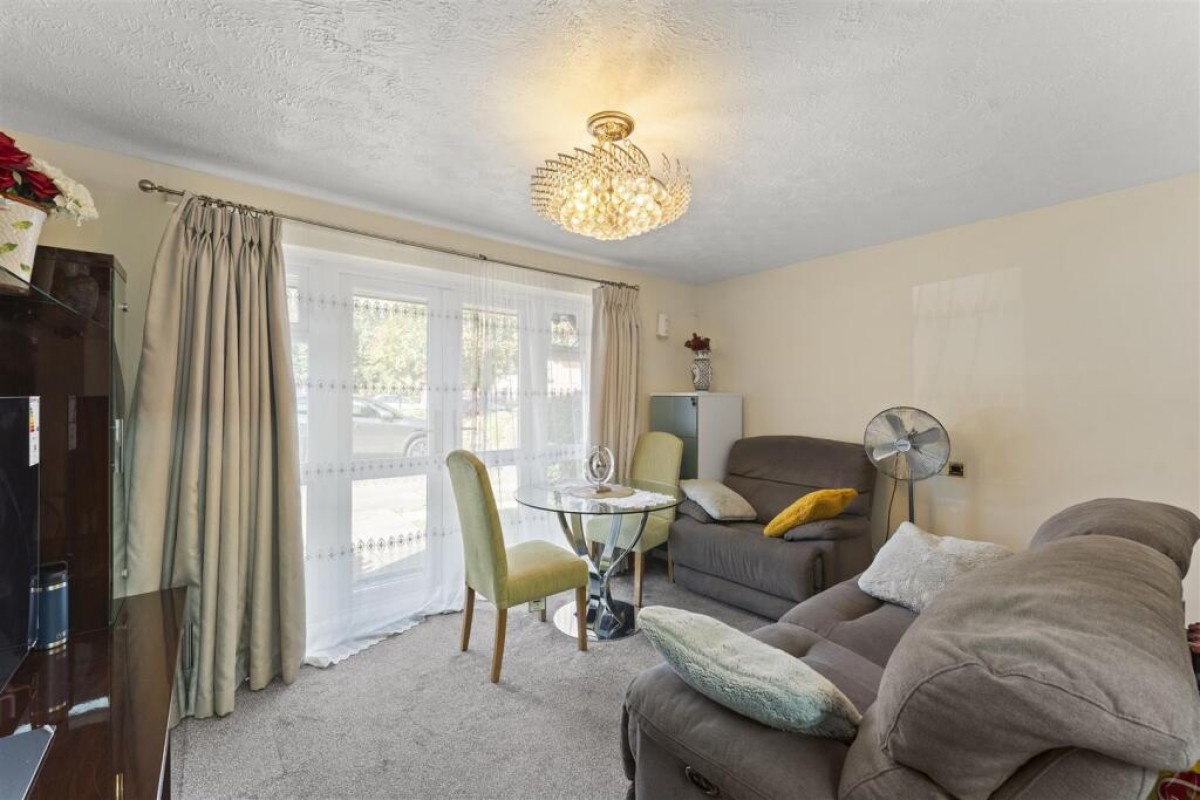 Westcombe Lodge, Hayes, Middlesex, UB4 8HQ