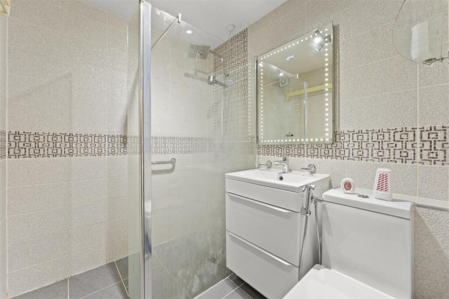 Westcombe Lodge, Hayes, Middlesex, UB4 8HQ