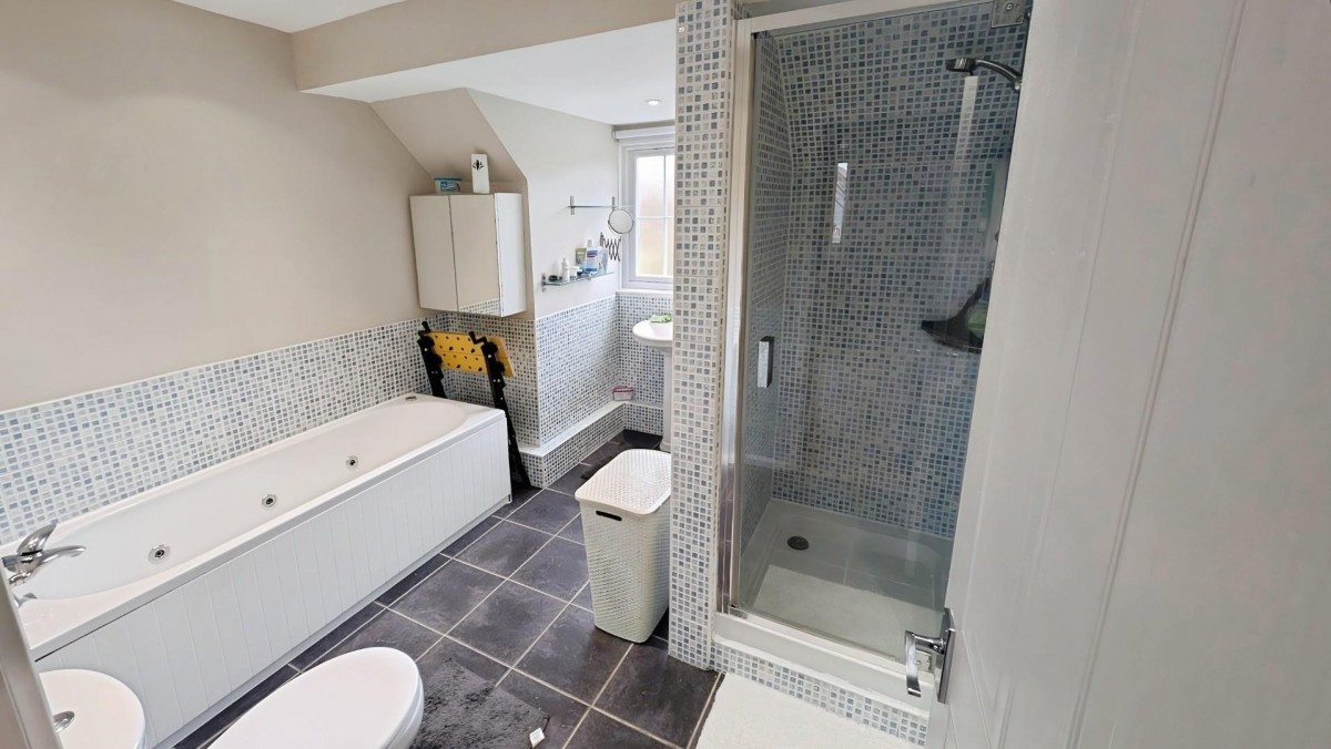 Hay Leaze, Yate, South Gloucestershire