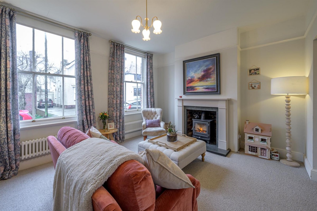 Corser Street, Oldswinford, Stourbridge, DY8 2DE