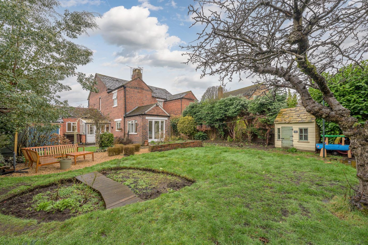 Corser Street, Oldswinford, Stourbridge, DY8 2DE