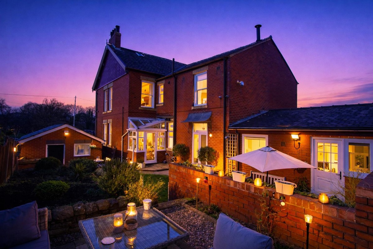 'East Bank Villa' Feniscowles