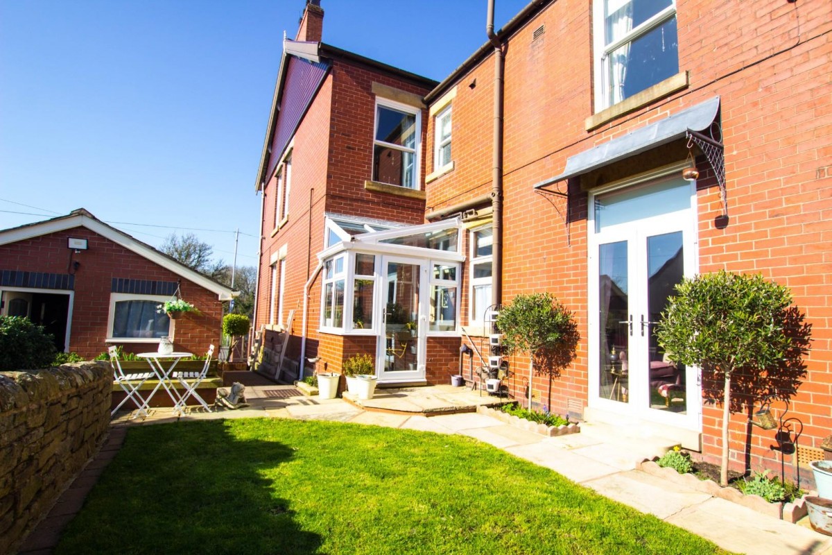 'East Bank Villa' Feniscowles