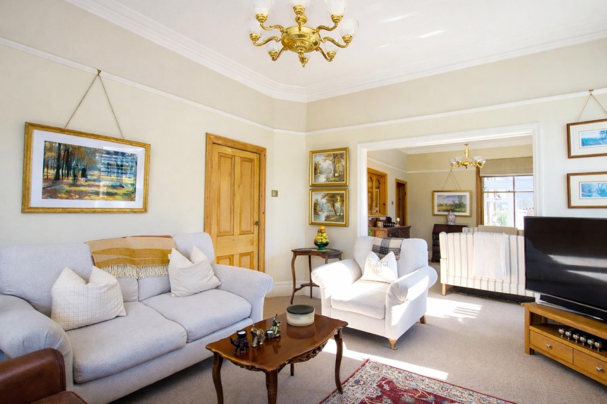 'East Bank Villa' Feniscowles