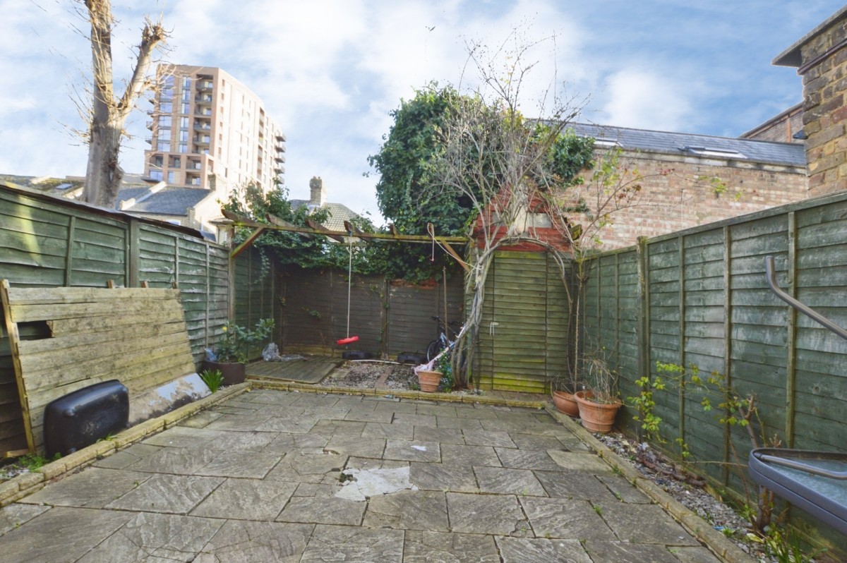 Oakfield Road, London