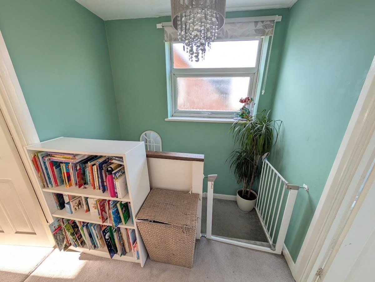 Gillingstool, Thornbury