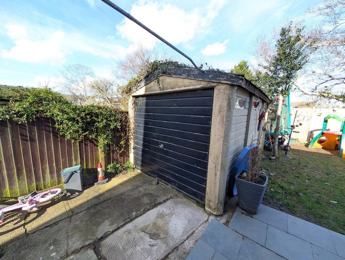 Gillingstool, Thornbury