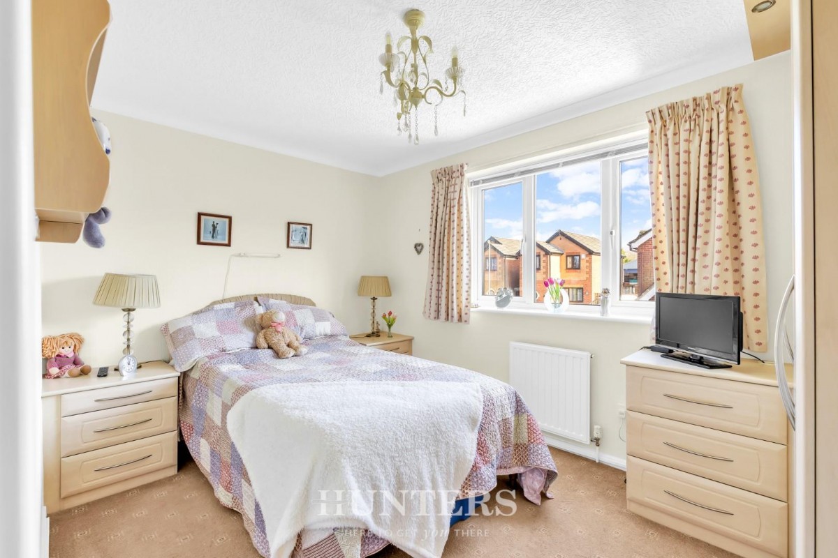 Broad Street, Middleton, Manchester, M24