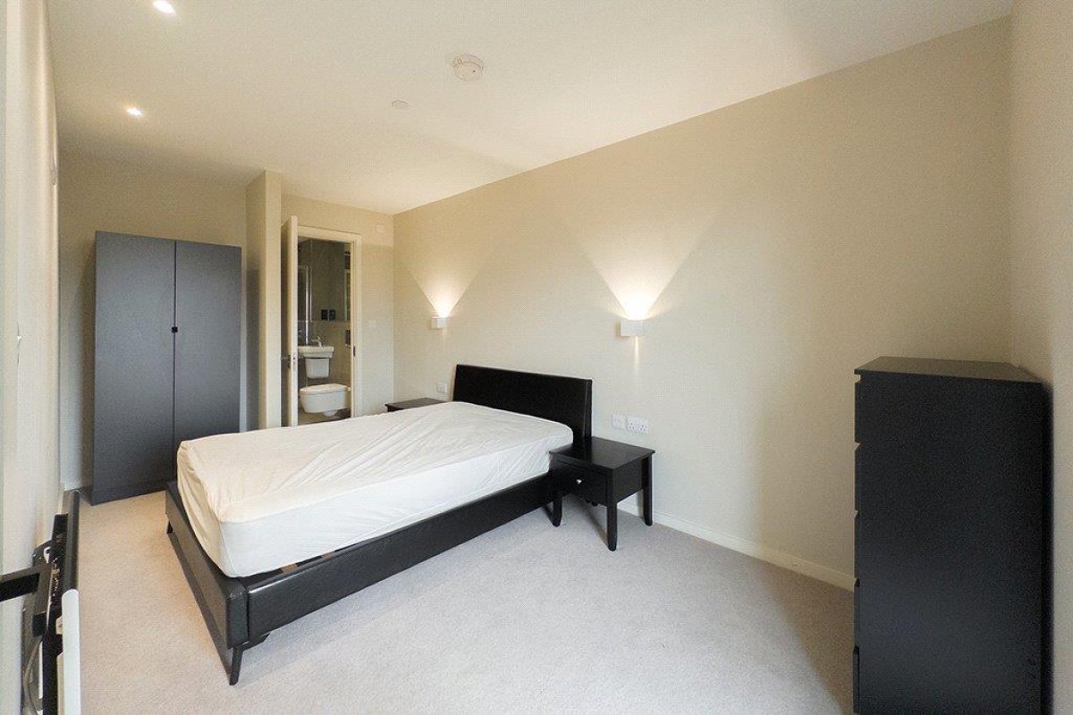 Spinners Way, Manchester