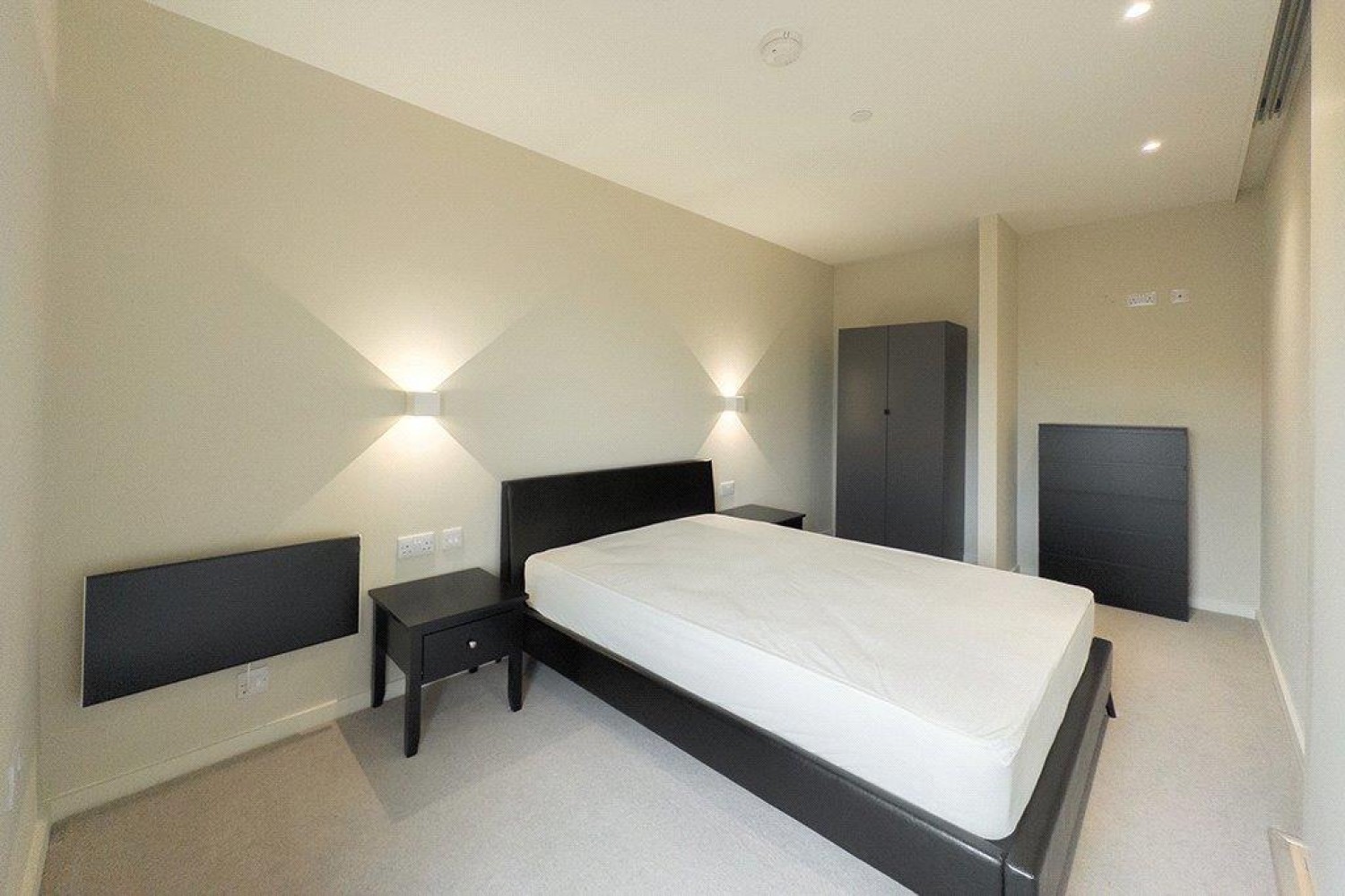 Spinners Way, Manchester