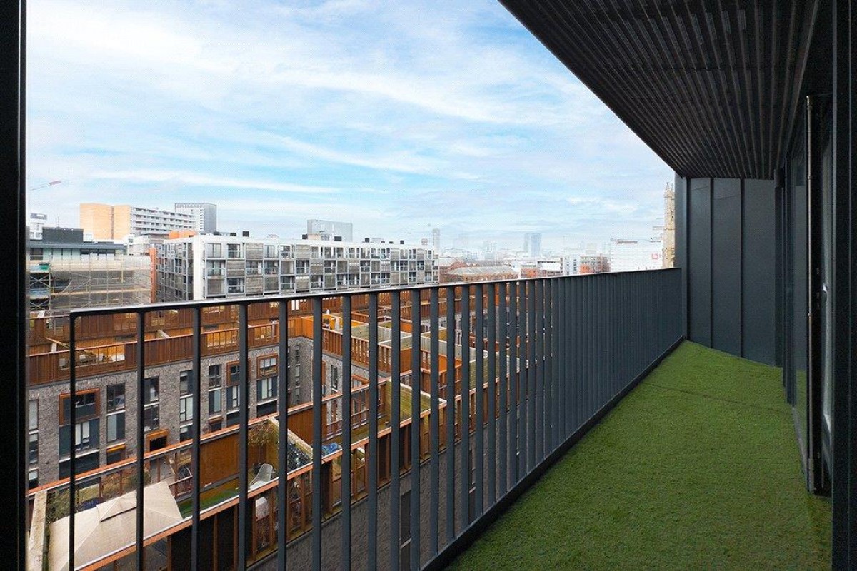 Spinners Way, Manchester