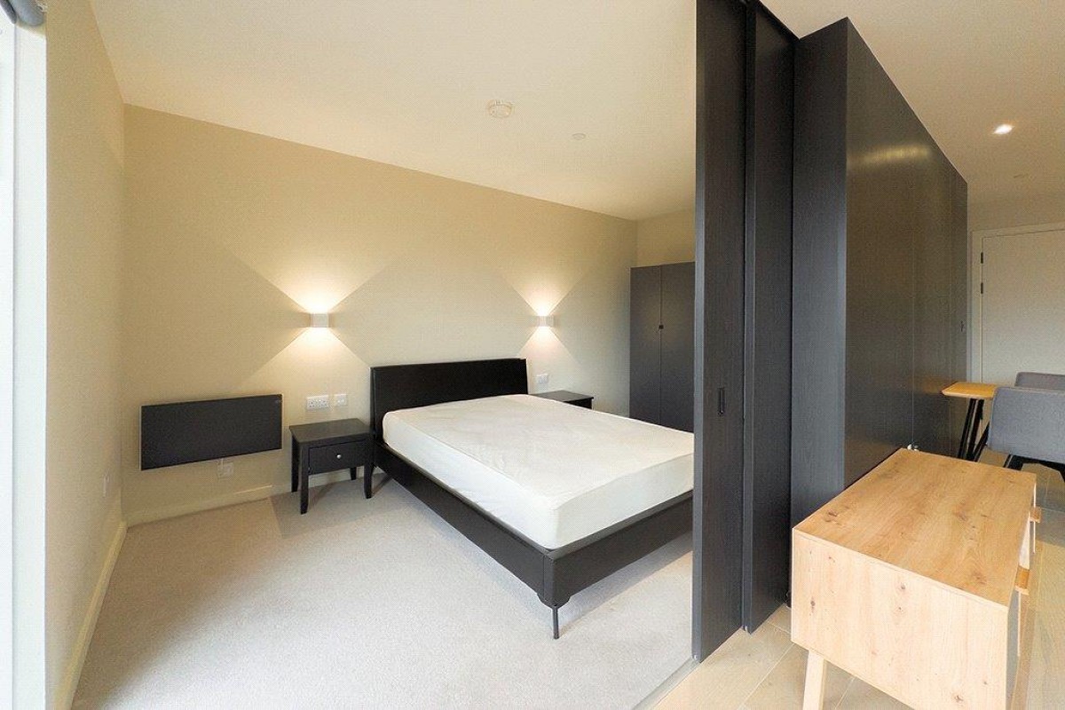 Spinners Way, Manchester