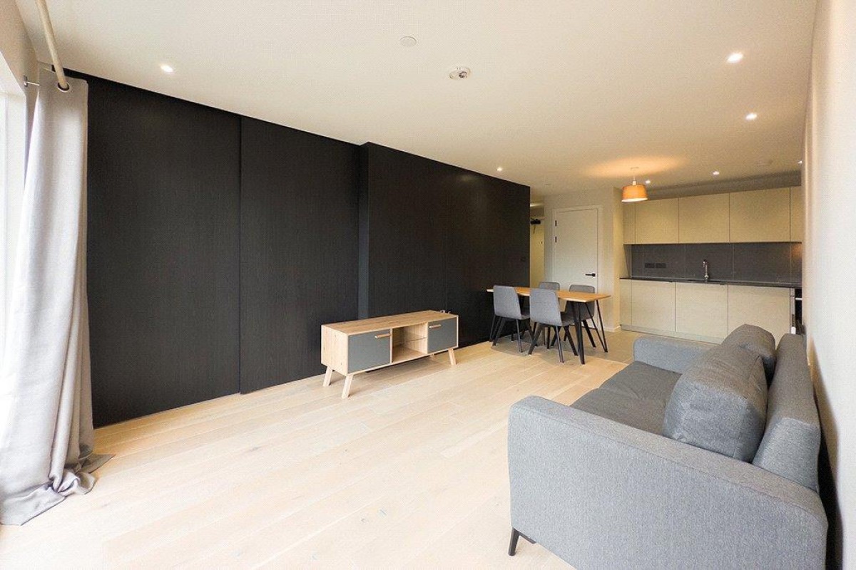 Spinners Way, Manchester