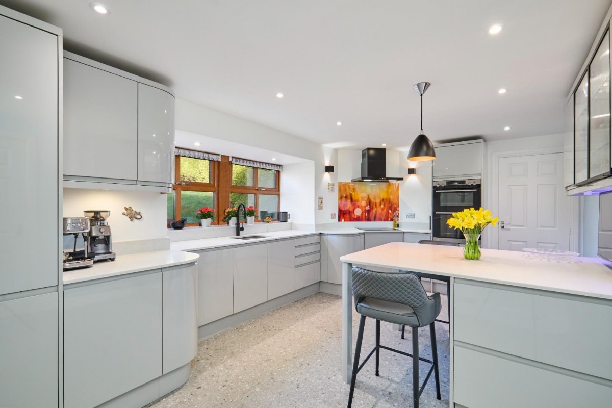 Brown Springs Lane, Oakworth, Keighley