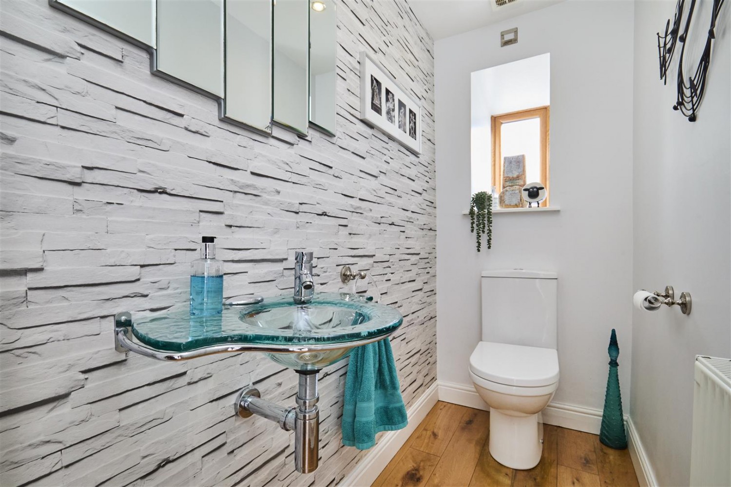 Brown Springs Lane, Oakworth, Keighley