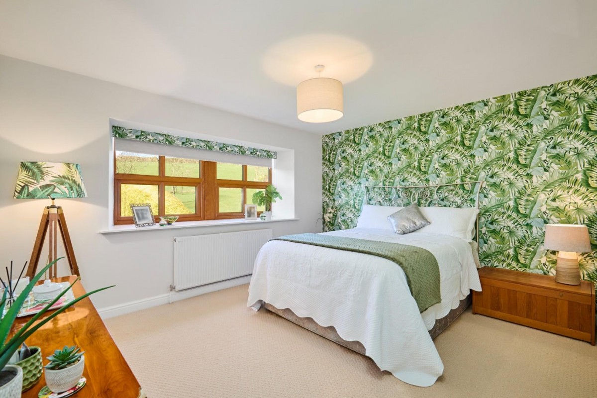 Brown Springs Lane, Oakworth, Keighley