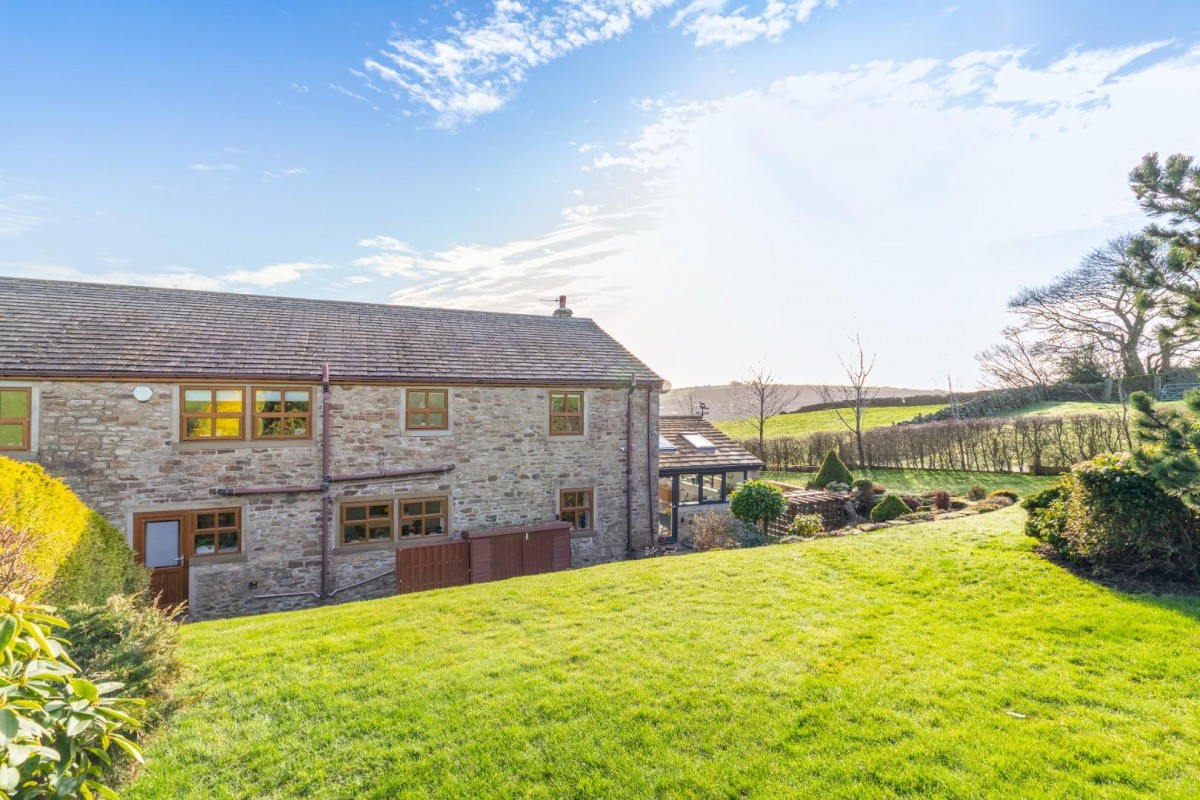 Brown Springs Lane, Oakworth, Keighley