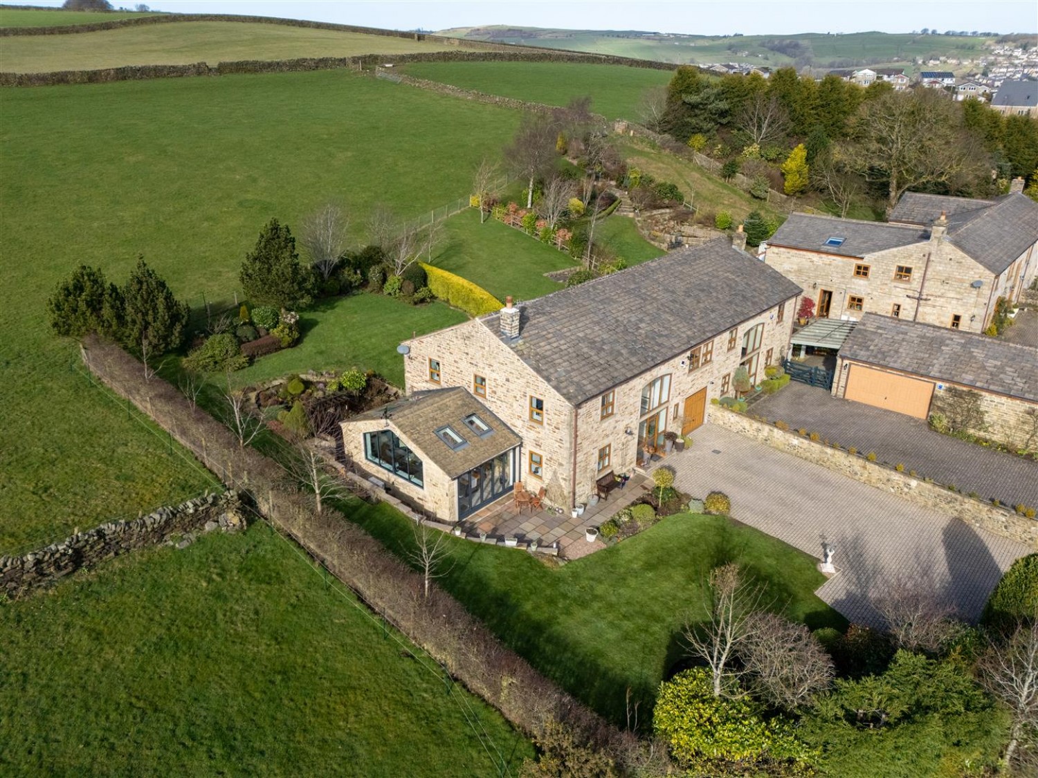 Brown Springs Lane, Oakworth, Keighley