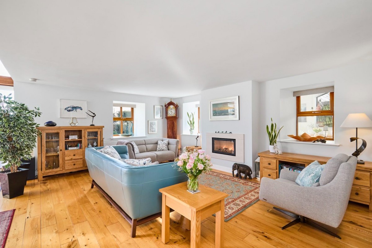 Brown Springs Lane, Oakworth, Keighley