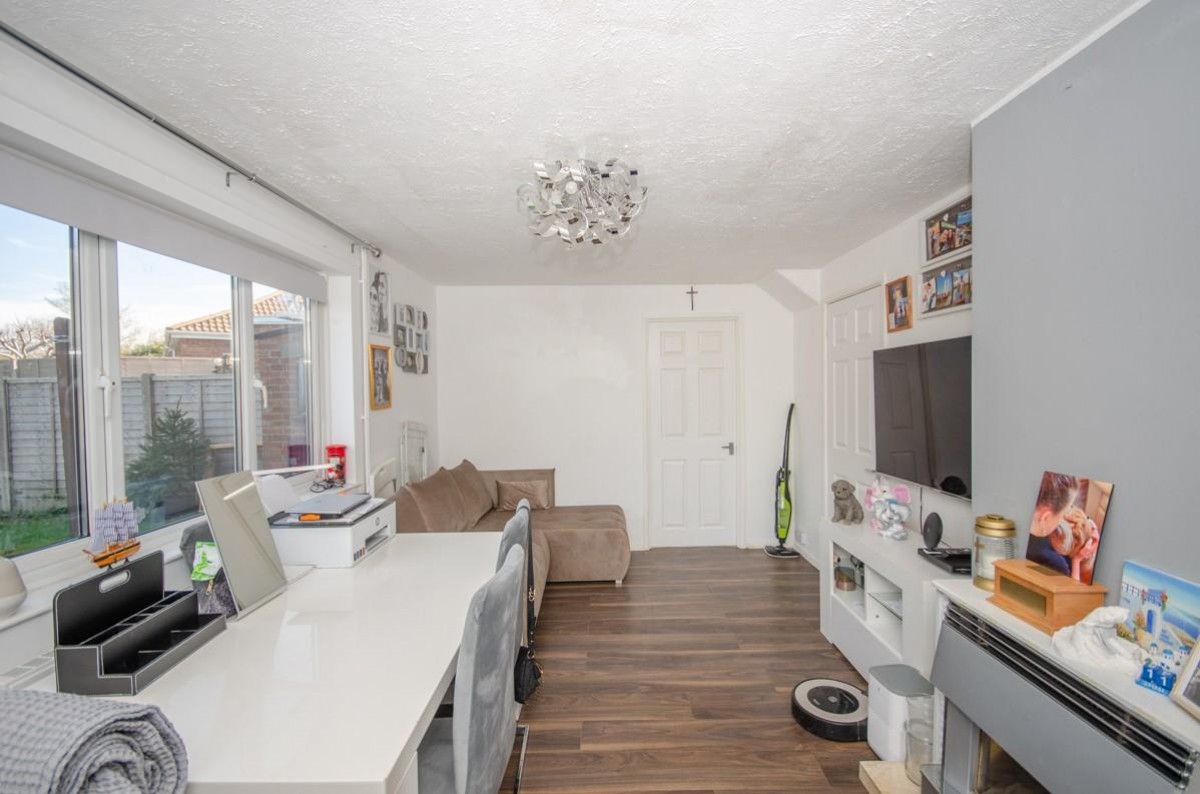 Parsons Avenue, Stoke Gifford, Bristol, BS34 8PN